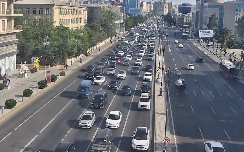 Hazırda bu yollarda tıxac var