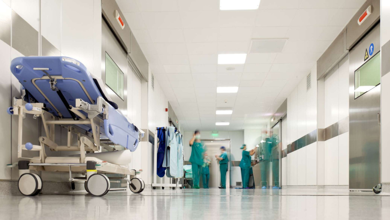 Mərkəzi Klinikanın həkimi qanunsuzluqla məşğuldur? - İDDİA