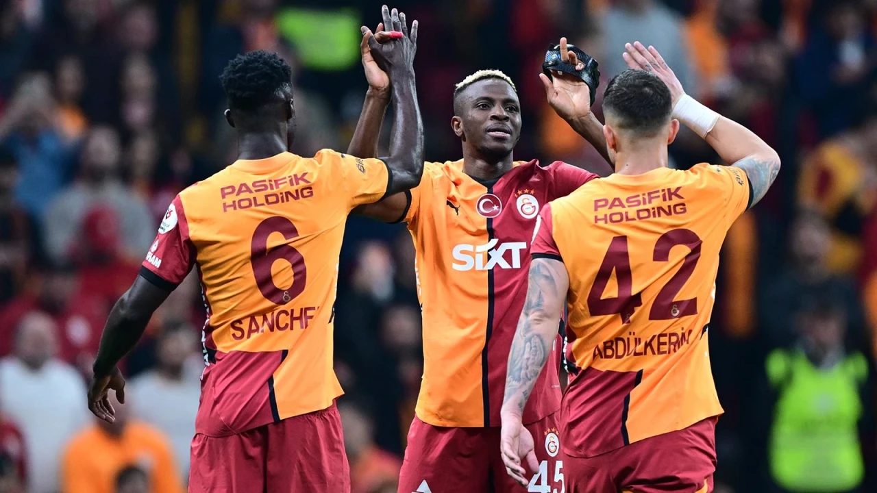 Osimhenin transferi üçün son tarix açıqlandı