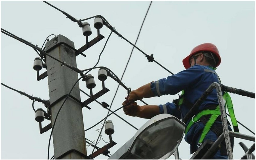 “Azərişıq” ASC&nbsp; bu kəndlərdə elektrik təsərrüfatını yeniləyir&nbsp;