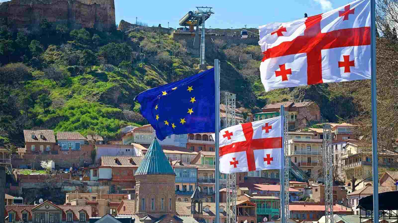 Gürcüstanın AB-yə üzvlüyü dayandırıldı