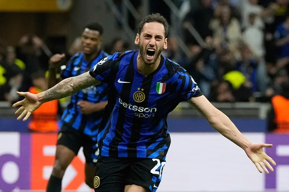 \"Əl-Hilal\" Çalhanoğluna 3 illik müqavilə təklif etdi