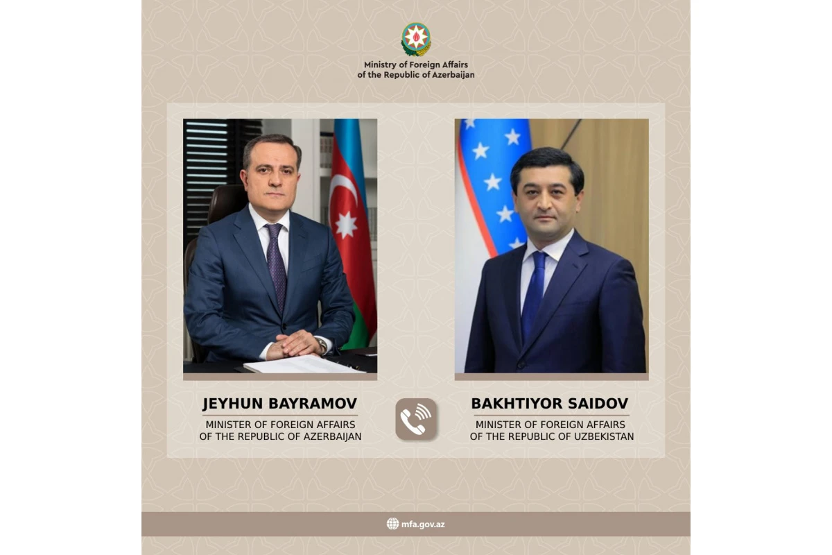 Ceyhun Bayramov həmkarı ilə telefonla danışdı