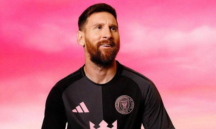 Lionel Messi zədələndi