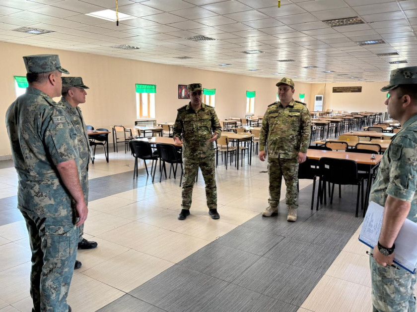 Hərbi prokurorun hərbi qulluqçularla görüşü keçirildi - FOTOLAR