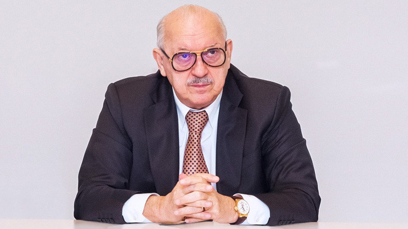 Bankda 170 milyonu olan Cahangir Əsgərov ölkədən getdi
