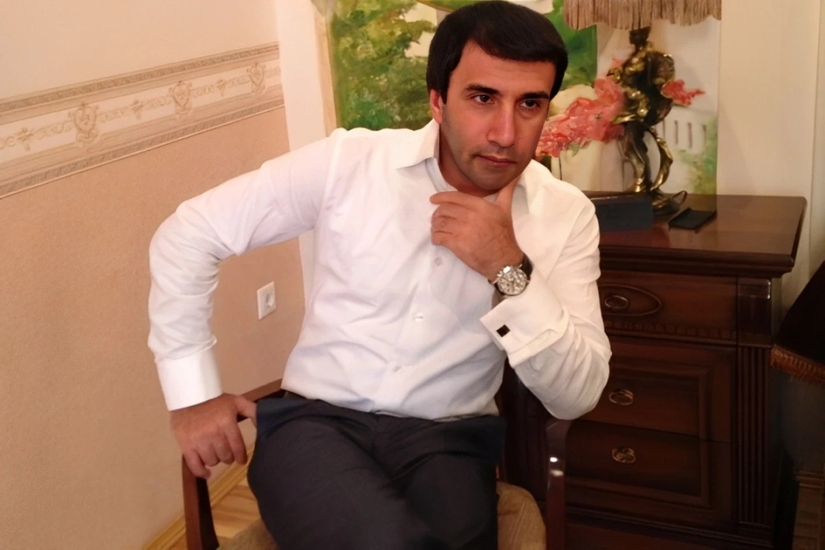 Rusiyada azərbaycanlı iş adamı həbs olundu - VİDEO