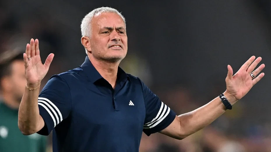 \"Fənərbaxça\" Mourinyo ilə bağlı yayılan iddiaları təkzib etdi