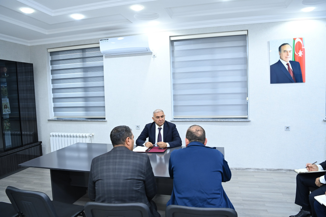 Vüqar Əhmədov Gəncədə vətəndaşları qəbul etdi