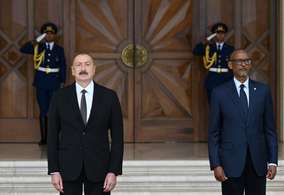 Ruanda Prezidentinin rəsmi qarşılanma mərasimi oldu - FOTOLAR
