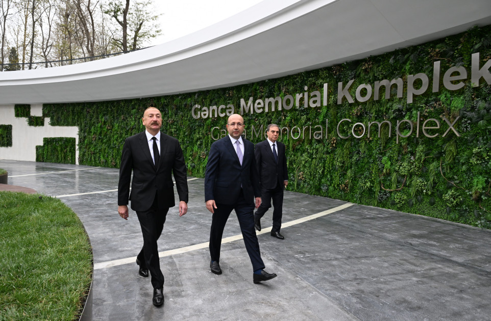 İlham Əliyev Gəncə Memorial Kompleksinin açılışında - FOTOLAR