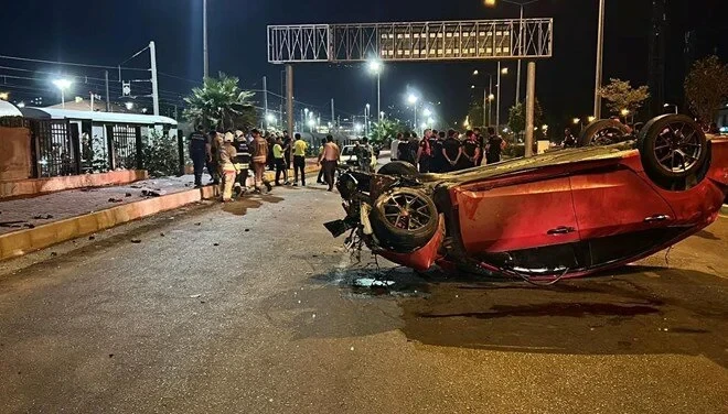 Avtomobil səkidə gedənləri vurdu - 3 ölü, 3 yaralı