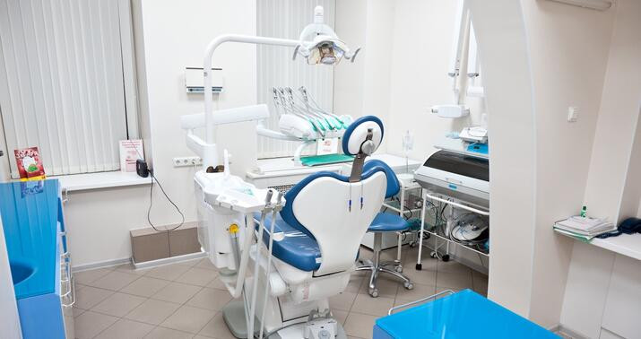 Bir dişi çəkdirməyə 500 manat ödədi - Ölümdən döndü