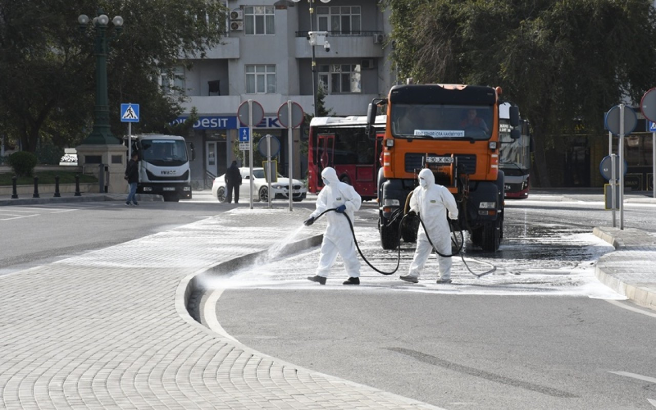 Bu gün paytaxtın 555 küçəsi yuyuldu