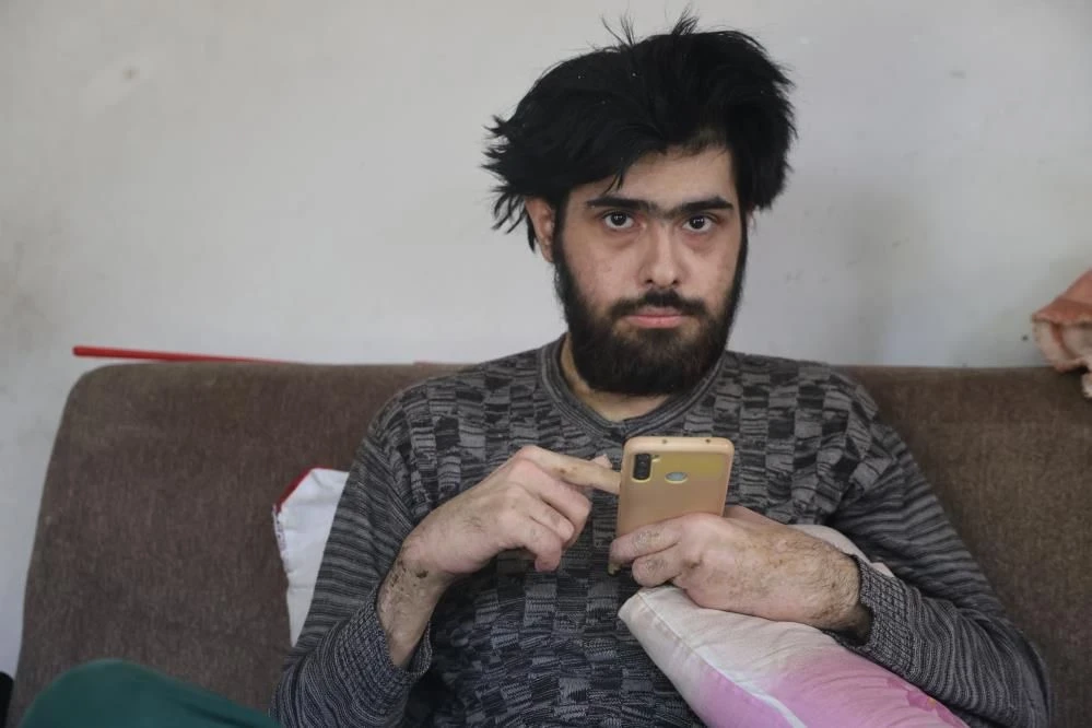 Bu şəxs 3 ildir evdən çölə çıxmır - SƏBƏB
