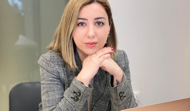 \"İnsanların arasına çıxıb gəzdik, muzeyi ziyarət etdik\" - İrəvana gedən jurnalist