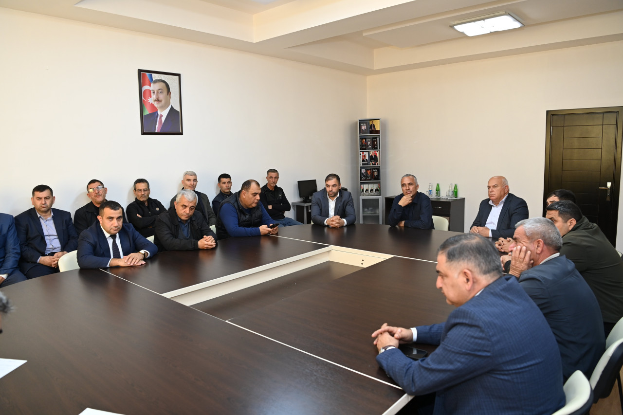 “Azərişıq” ASC-nin nümayəndələri fermer və sahibkarlarla görüşdü