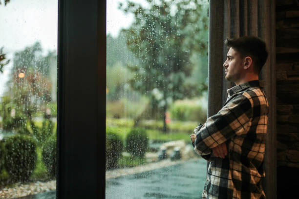 Gənc oğlan hündürlükdən yıxılaraq öldü - Sumqayıtda DƏHŞƏT