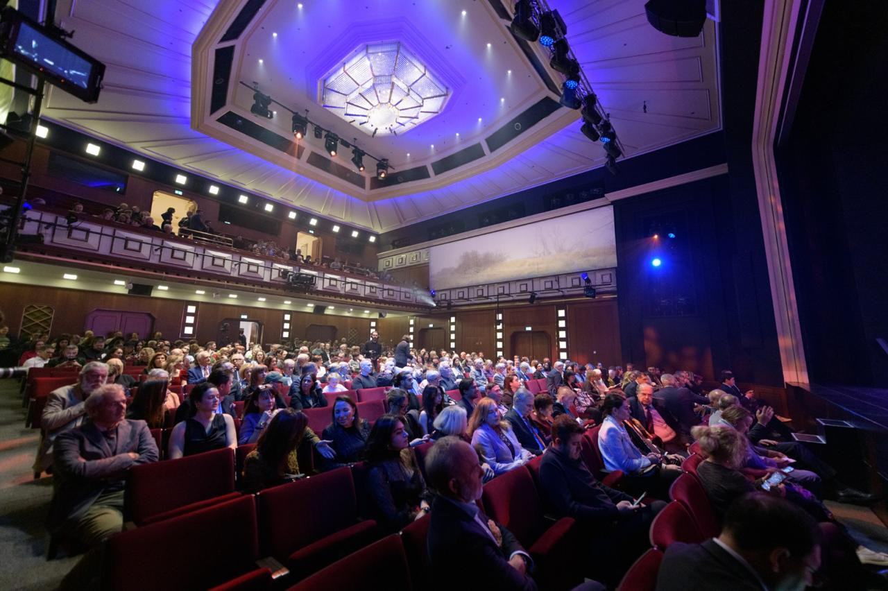 “Arşın mal alan”ın Vyanada növbəti təntənəsi - FOTOLAR