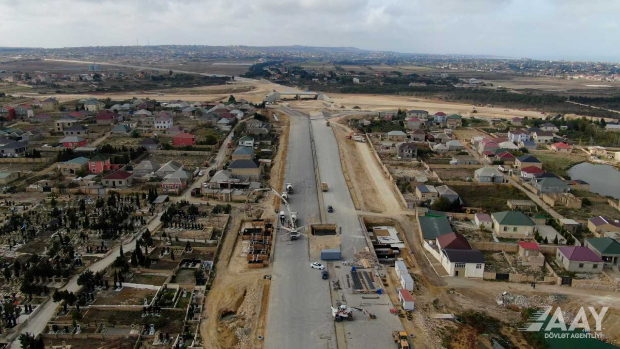 Yeni piyada keçidinin inşası davam etdirilir -&nbsp;VİDEO/FOTO
