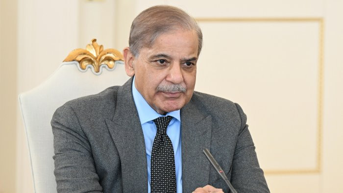 Şahbaz Şərif Bakıdadır