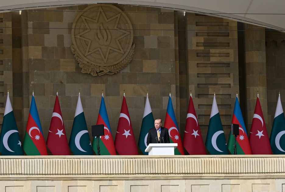 \"Zəfərimiz mübarək olsun\" - Ərdoğan