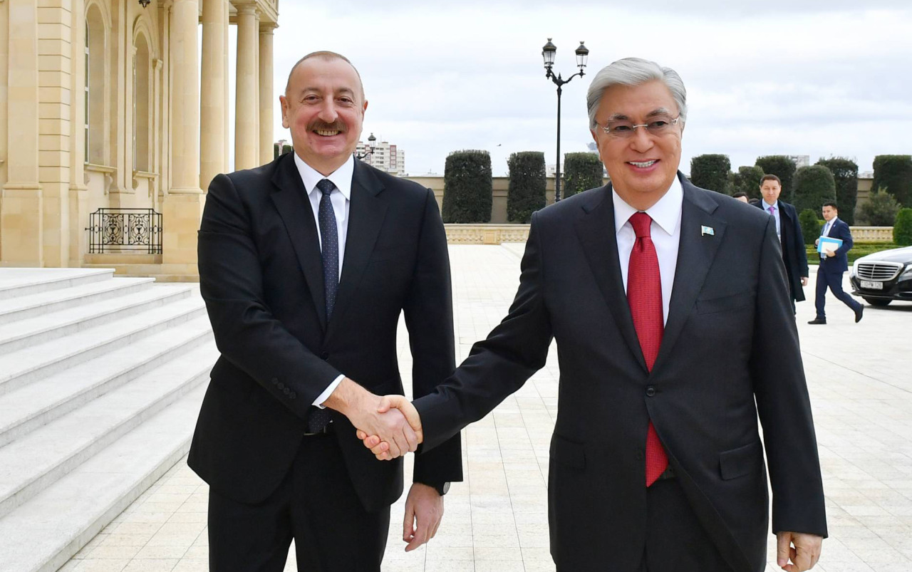 Tokayev Əliyevi təbrik etdi&nbsp;