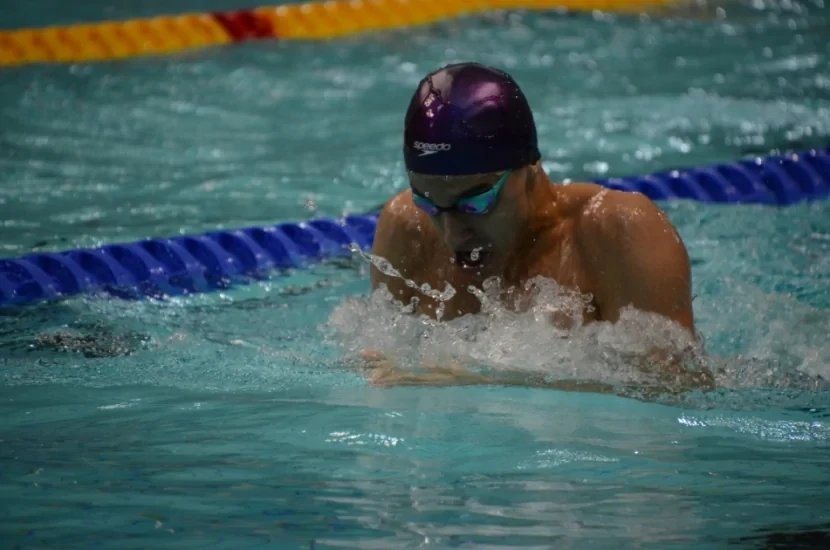 Azərbaycan üzgüçüsü İslamiadada gümüş medal qazandı
