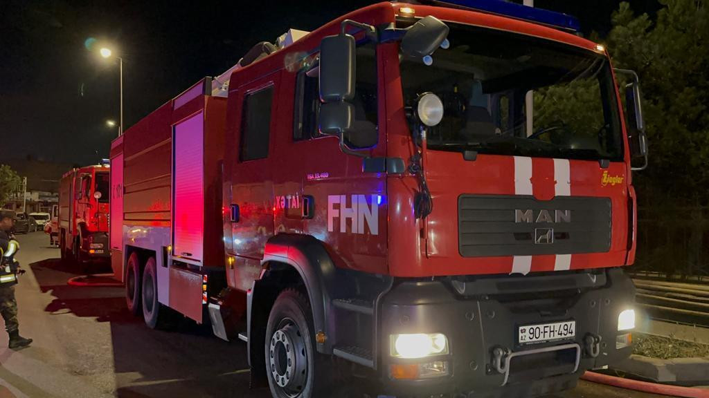Şamaxıda ikimərtəbəli evdə&nbsp;YANĞIN:&nbsp;FOTO - YENİLƏNİB