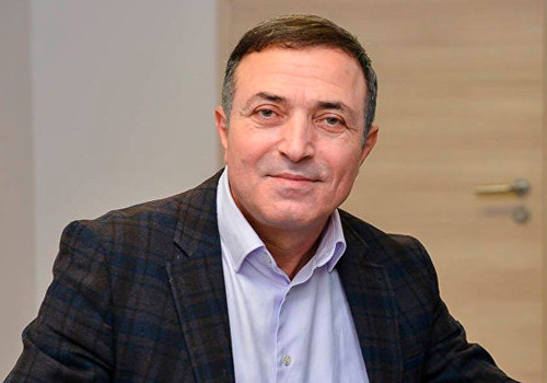 Təyyarə qəzasına görə konsertini təxirə saldı - VİDEO