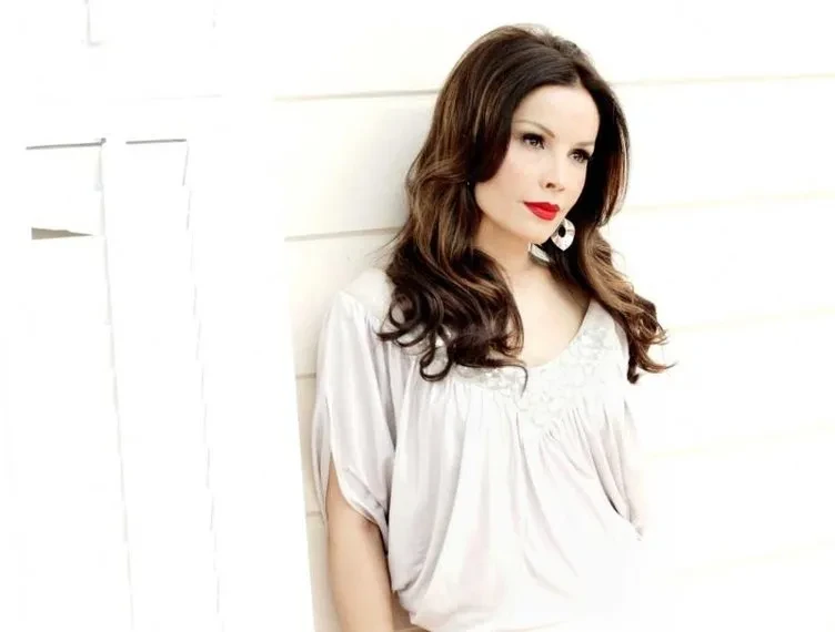 Məşhur türk müğənni geri döndü