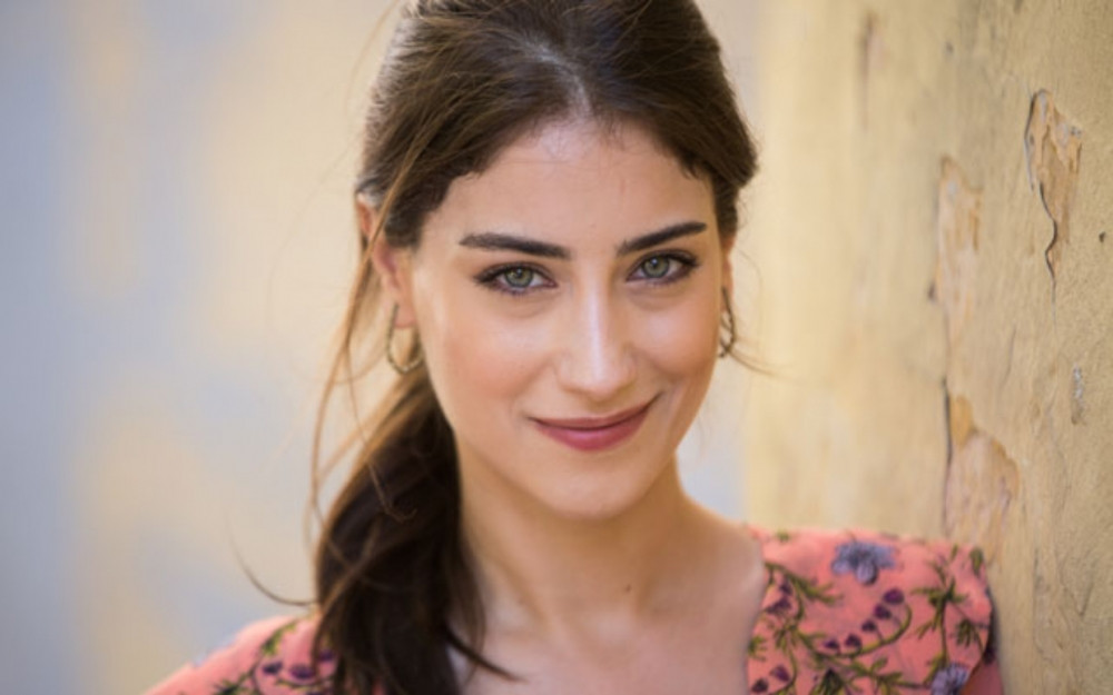 Məşhur aktrisanın hərəkəti xoş qarşılanmadı - FOTO