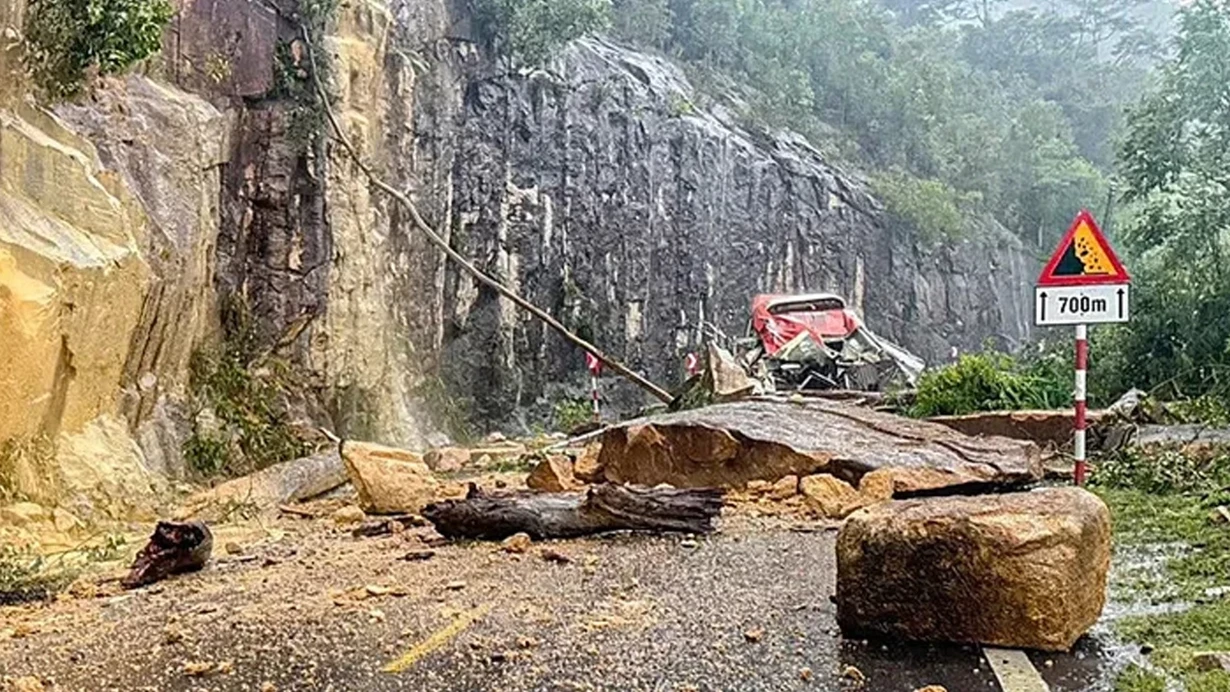 Vyetnamda qətliam kimi qəza - Çox sayda ölü var