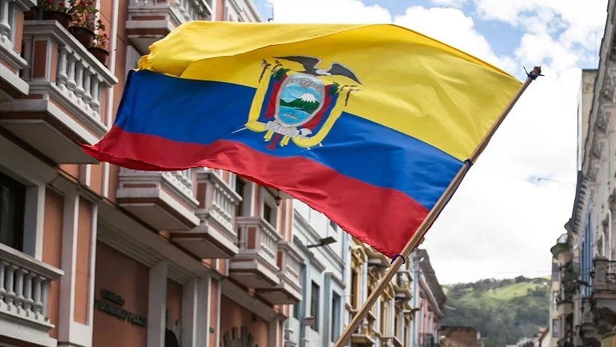 Ekvadorda qorxunc qəza - 21 nəfər öldü