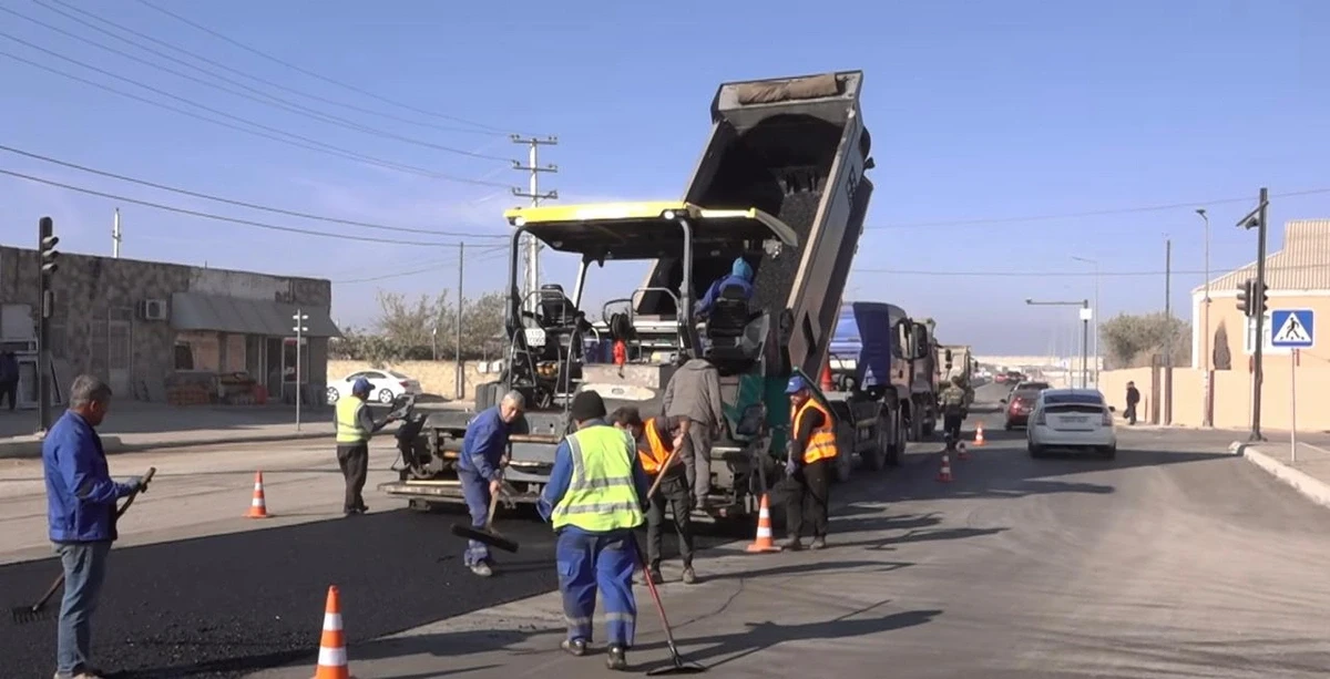 Avtobus sürücüsü ictimai qaydanı kobud şəkildə pozdu - VİDEO