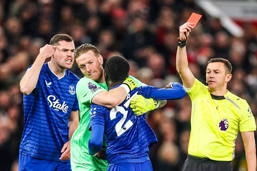 \"Mançester Yunayted\" öz meydanında uduzdu