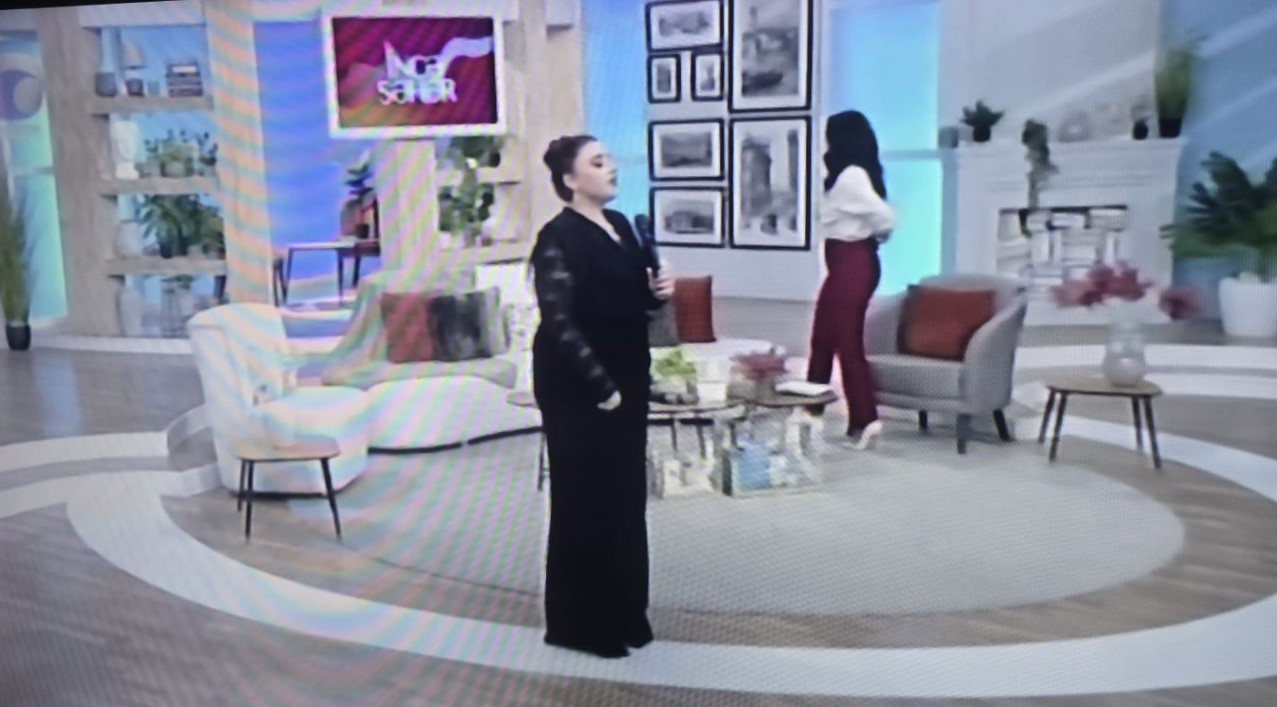 Almaxanımın iştirak etdiyi veriliş yarımçıq dayandırıldı - Efirdən çıxarıldı