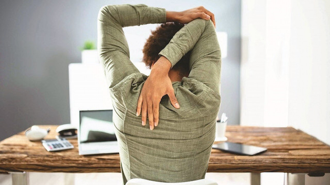 Kompüter qarşısında uzun müddət oturmağın zərərləri