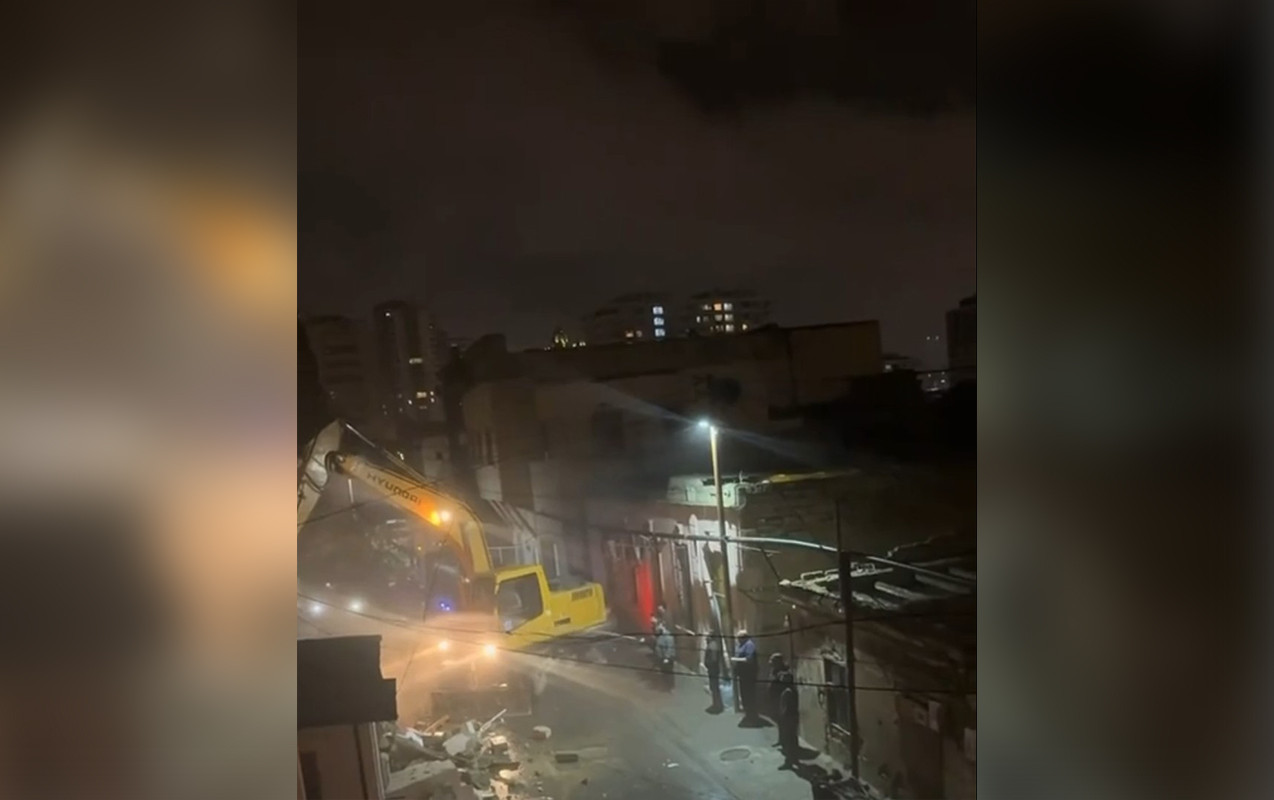 Bakının bu küçələrində söküntü başladı - VİDEO