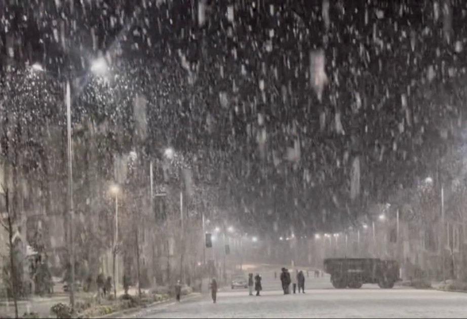 Bu rayona qar yağdı - VİDEO