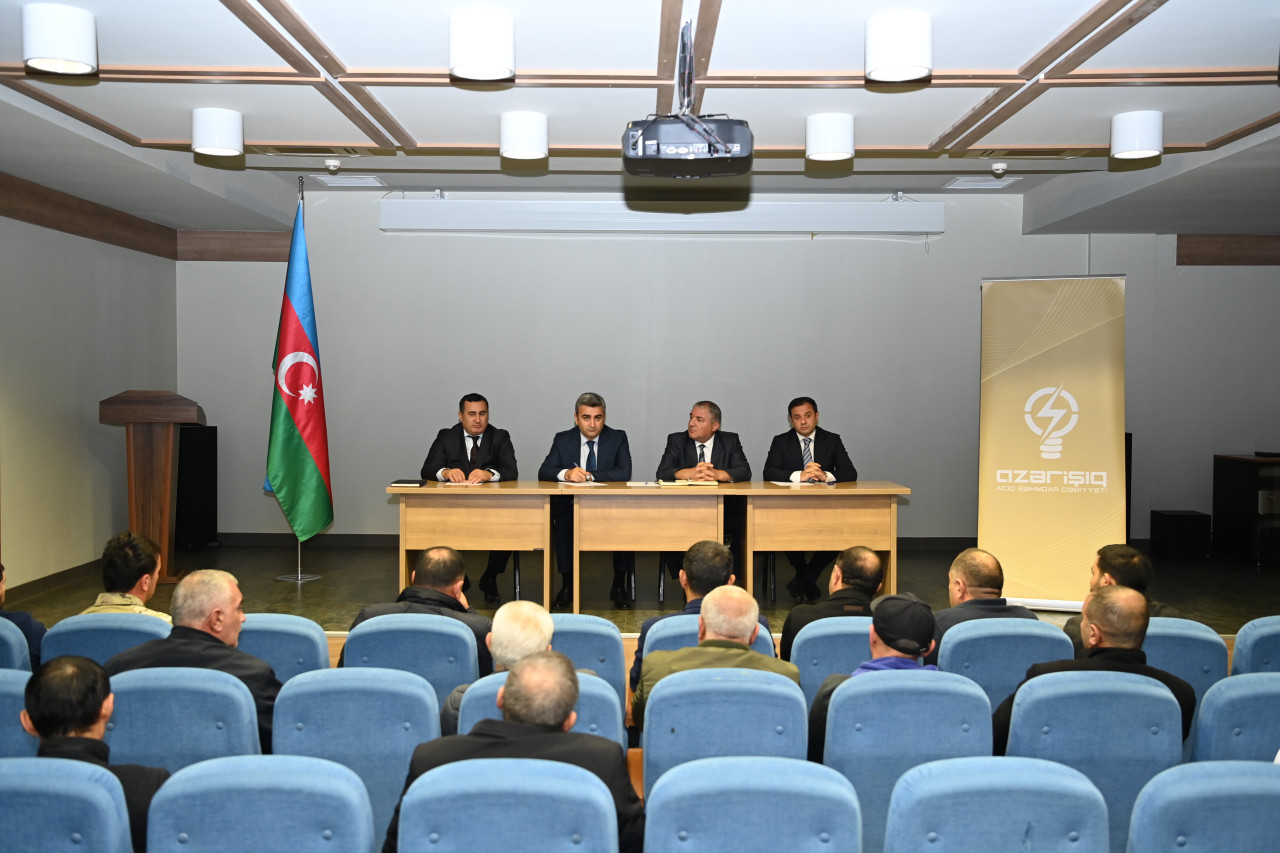 “Azərişıq” ASC-nin nümayəndələri Biləsuvarda fermer və sahibkarlarla görüşüb