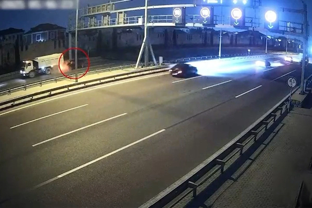 Bakıda ölümlə nəticələnən qəzanın ANBAAN VİDEOSU