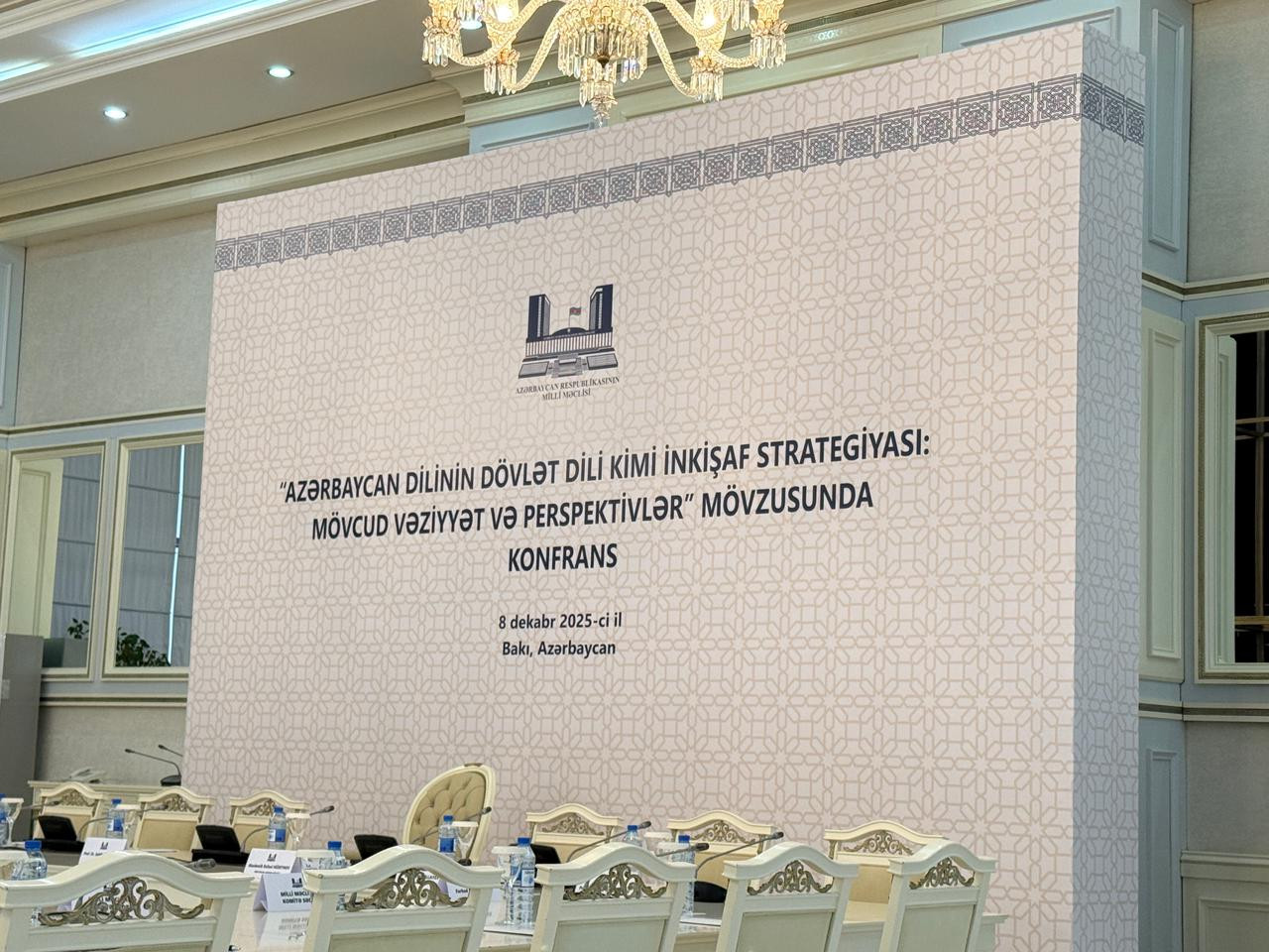 Parlamentdə Azərbaycan dili müzakirə edilir