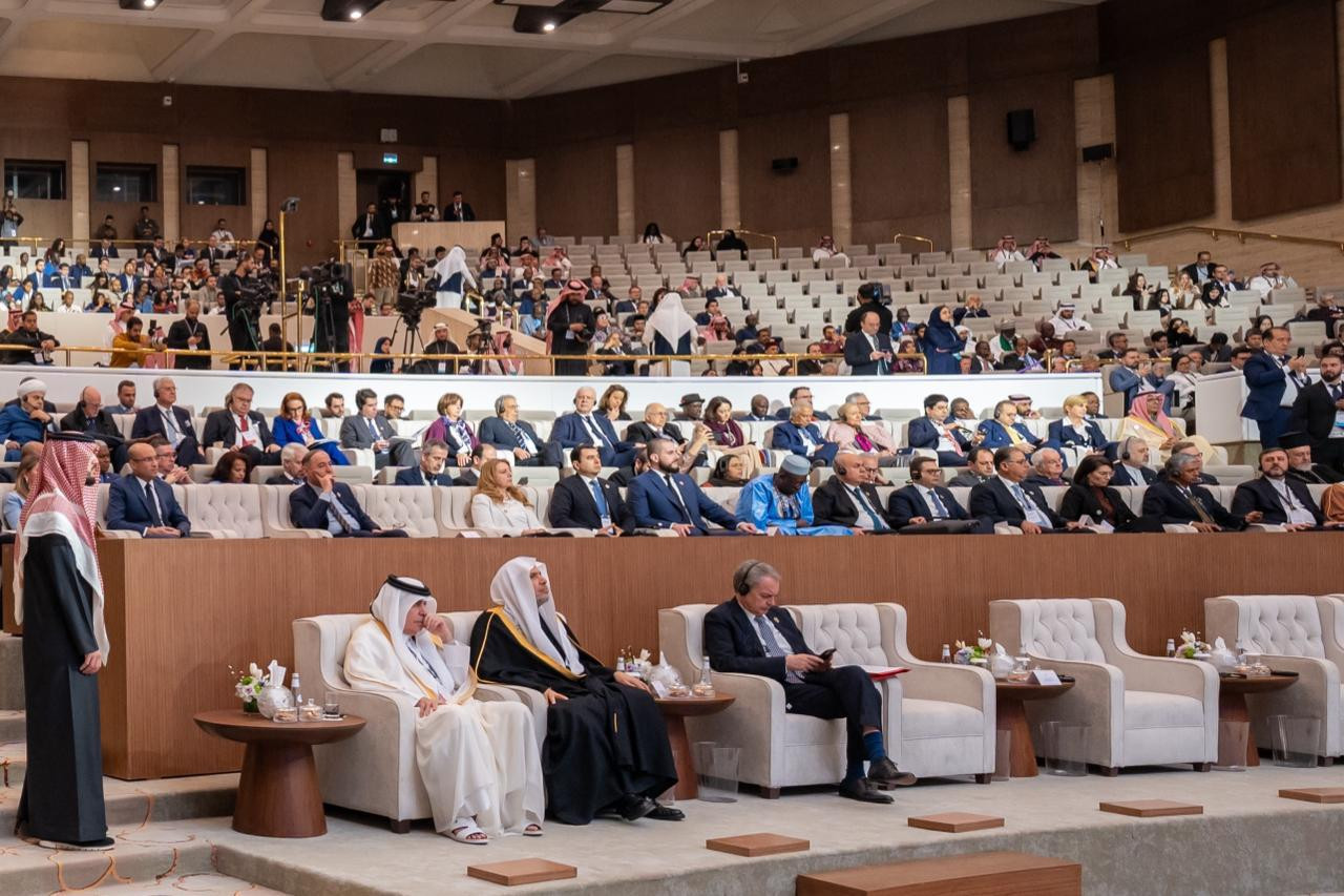 Adil Kərimli 11-ci Qlobal Forumda iştirak edir - FOTOLAR