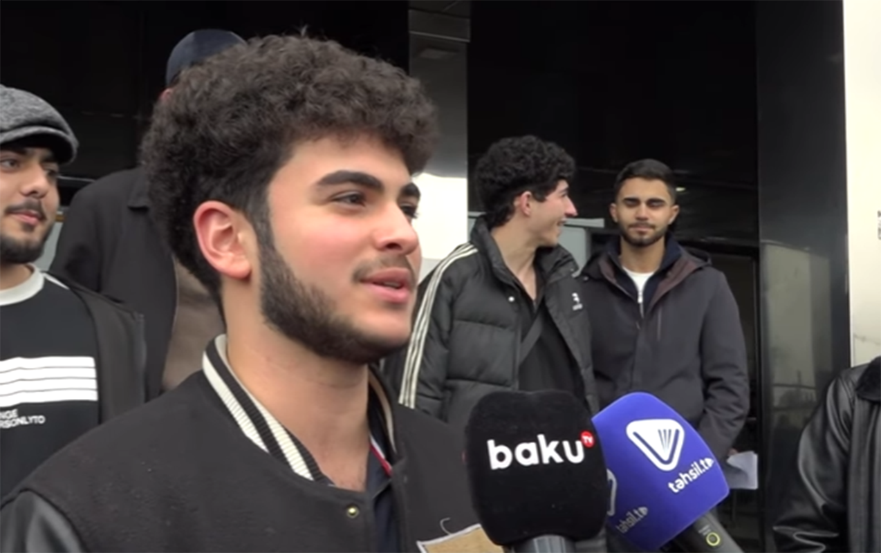 “Yerdəki 100 manatı götürmək istəyəndə yıxıldı” - VİDEO