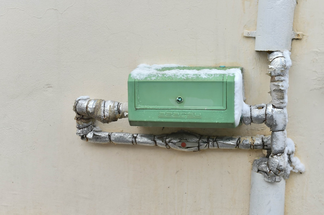 Soyuq havalarda su sayğaclarını necə qoruyaq?