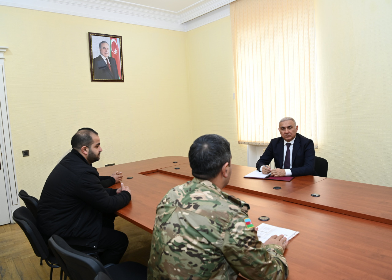 Vüqar Əhmədov Qobustanda vətəndaşlarla görüşdü