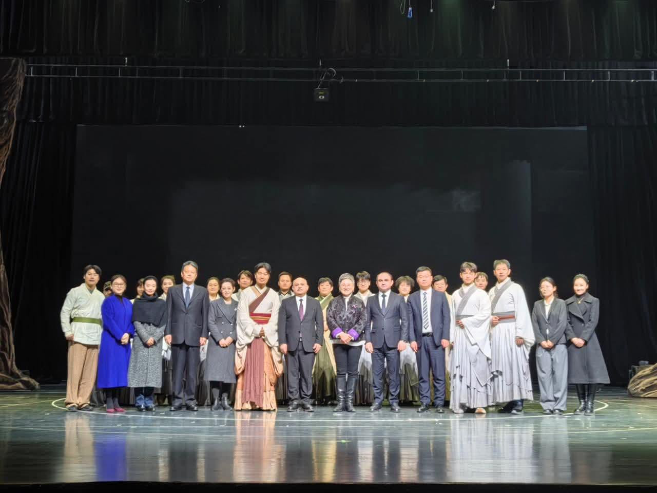 Akademik Milli Dram Teatrı Çin teatrları ilə əməkdaşlığa başlayır - FOTOLAR