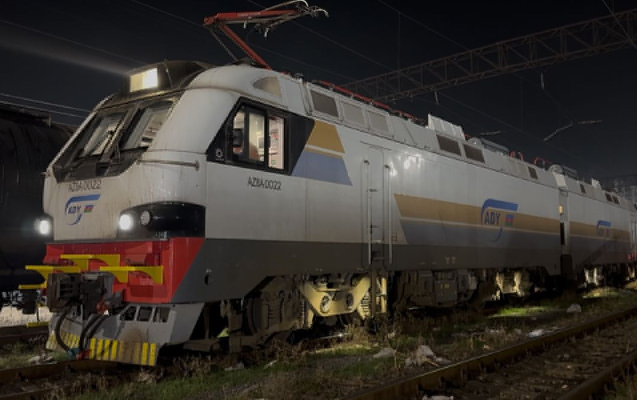 Ermənistana yanacaq daşıyan yük qatarı yola salındı