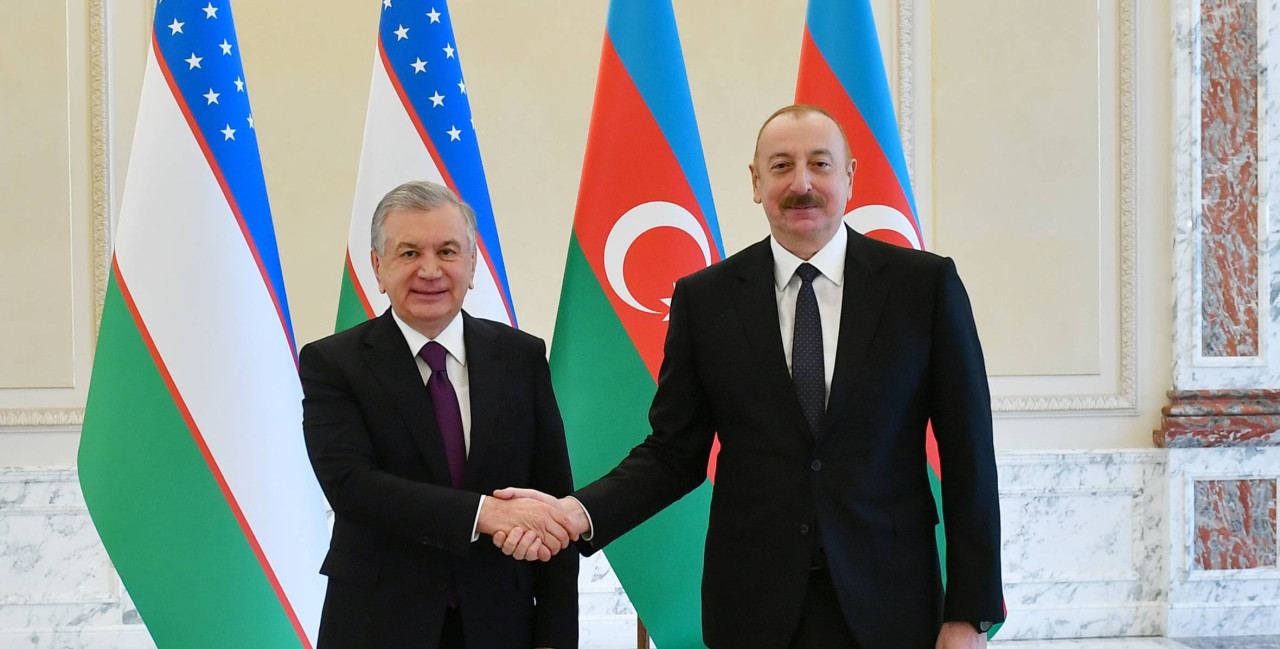 Şavkat Mirziyoyev İlham Əliyevə zəng etdi
